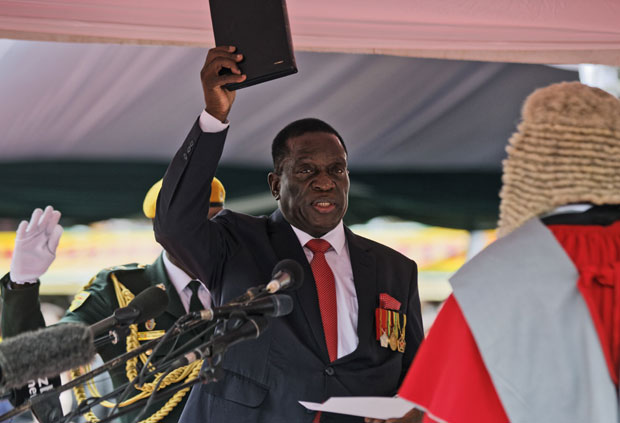 Крокодил на челу Зимбабвеа